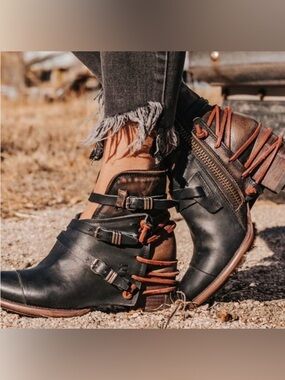 Freebird by Steven Crue Black Leather   Boots with Buckles & Laces 8